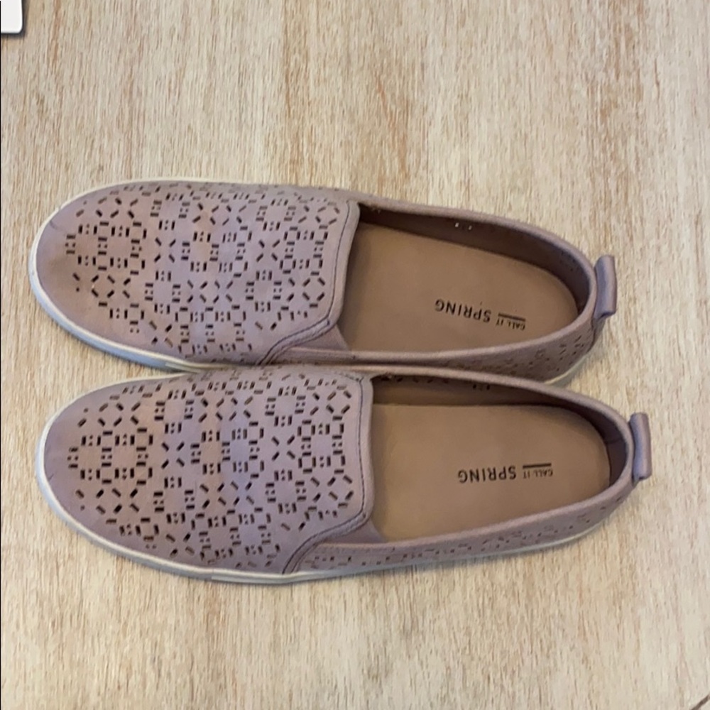 Women’s shoes